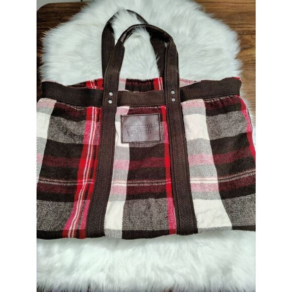 Abercrombie & Fitch Extra Large Reversible Flannel Tote Bag - Picture 1 of 6